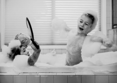 bath_time_with kids playing